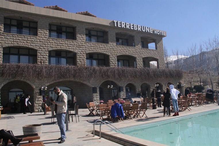 Terrebrune BBQ Winter Pool Party